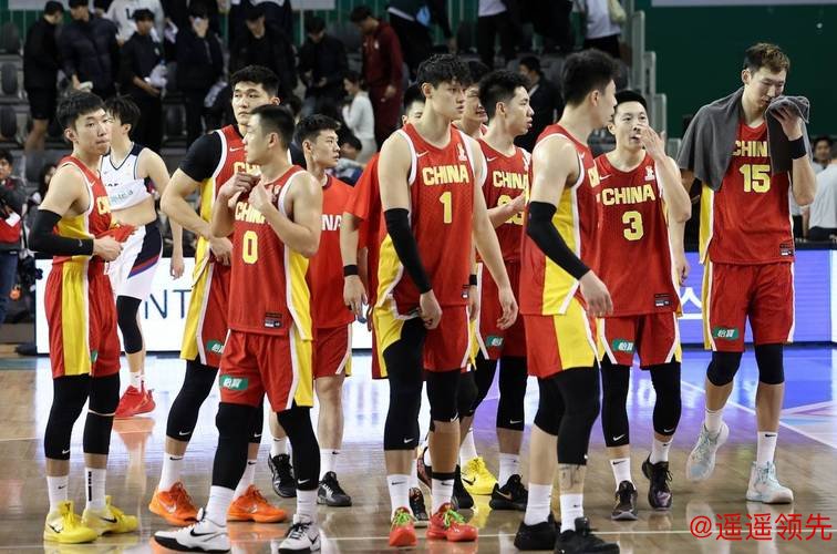 世预赛，中日男篮对战，中国男篮首发阵容，或许会是以下五位