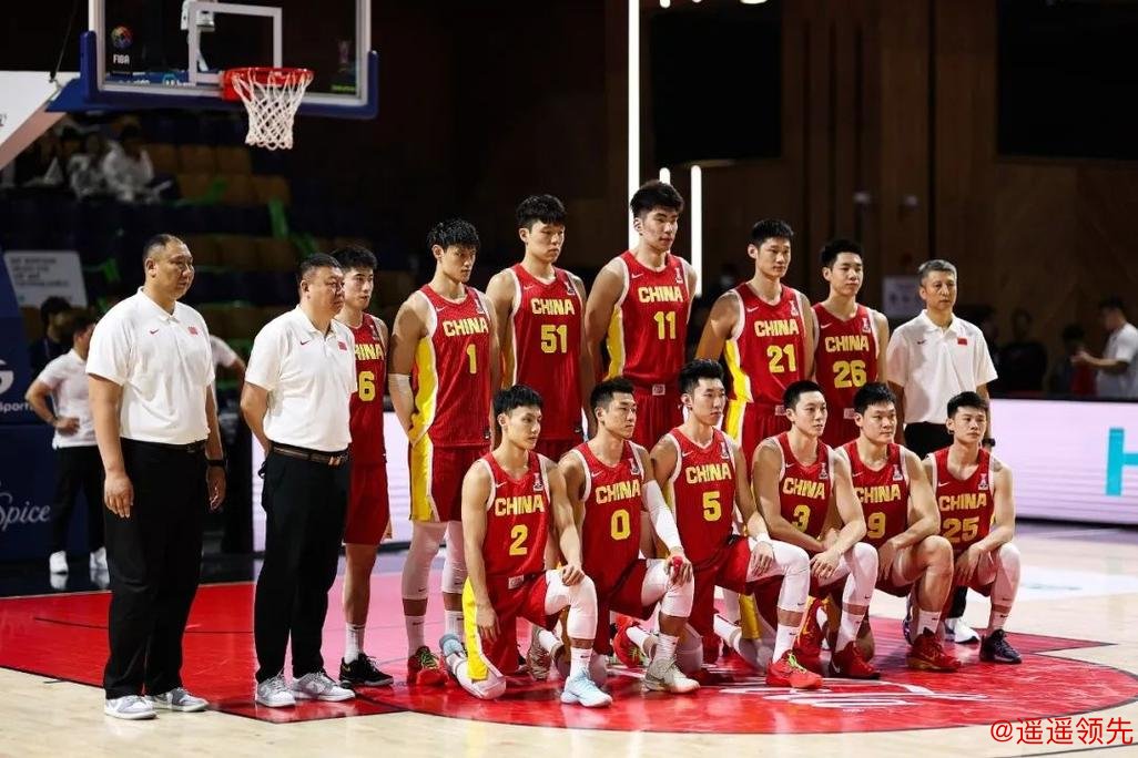 世预赛，中日男篮对战，中国男篮首发阵容，或许会是以下五位